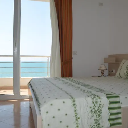 Sunshine 3* Durrës