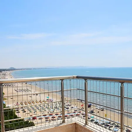Sunshine Hotel 3*